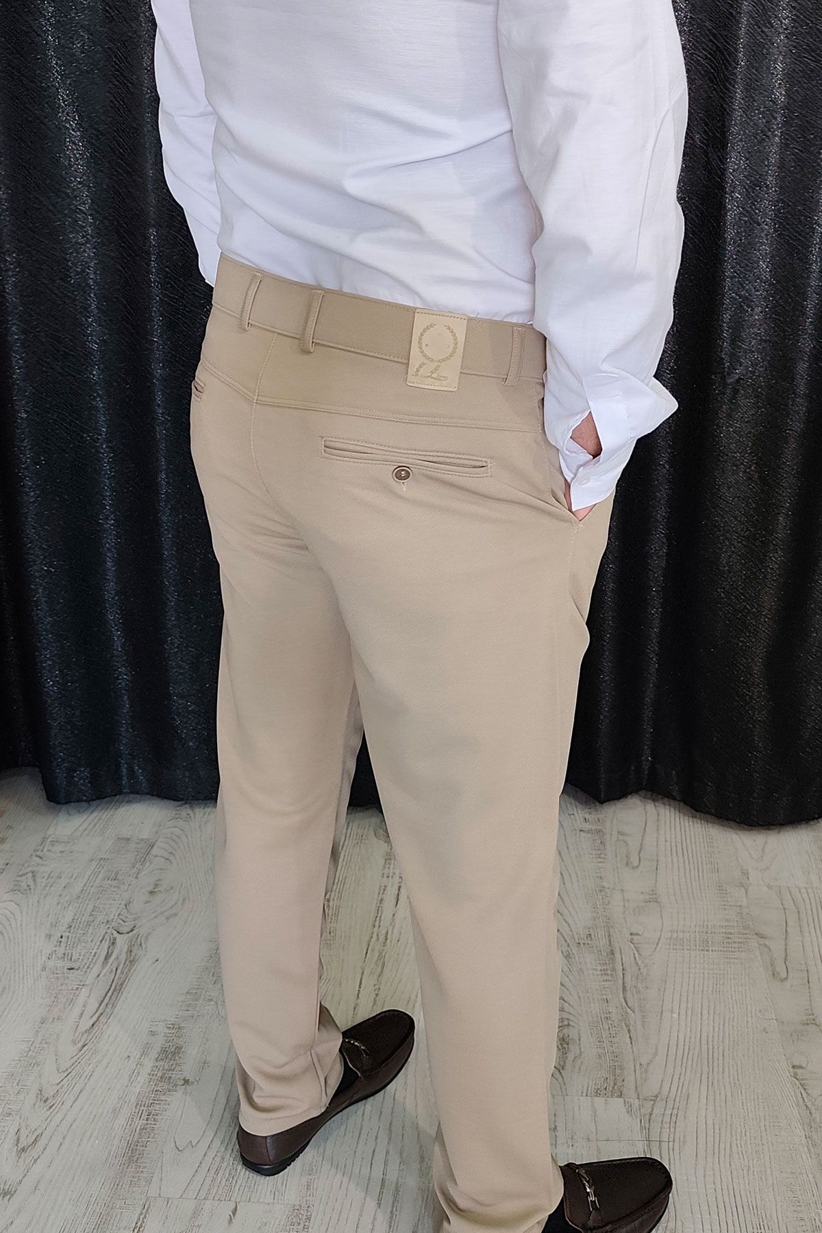 BayAygun 0510 Nokta Desenli Dar Kesim Pantolon _Bej resmi